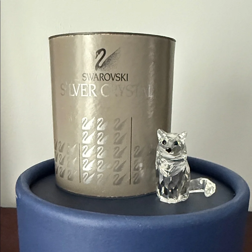 Swarovski Sitting Cat ~ Retired